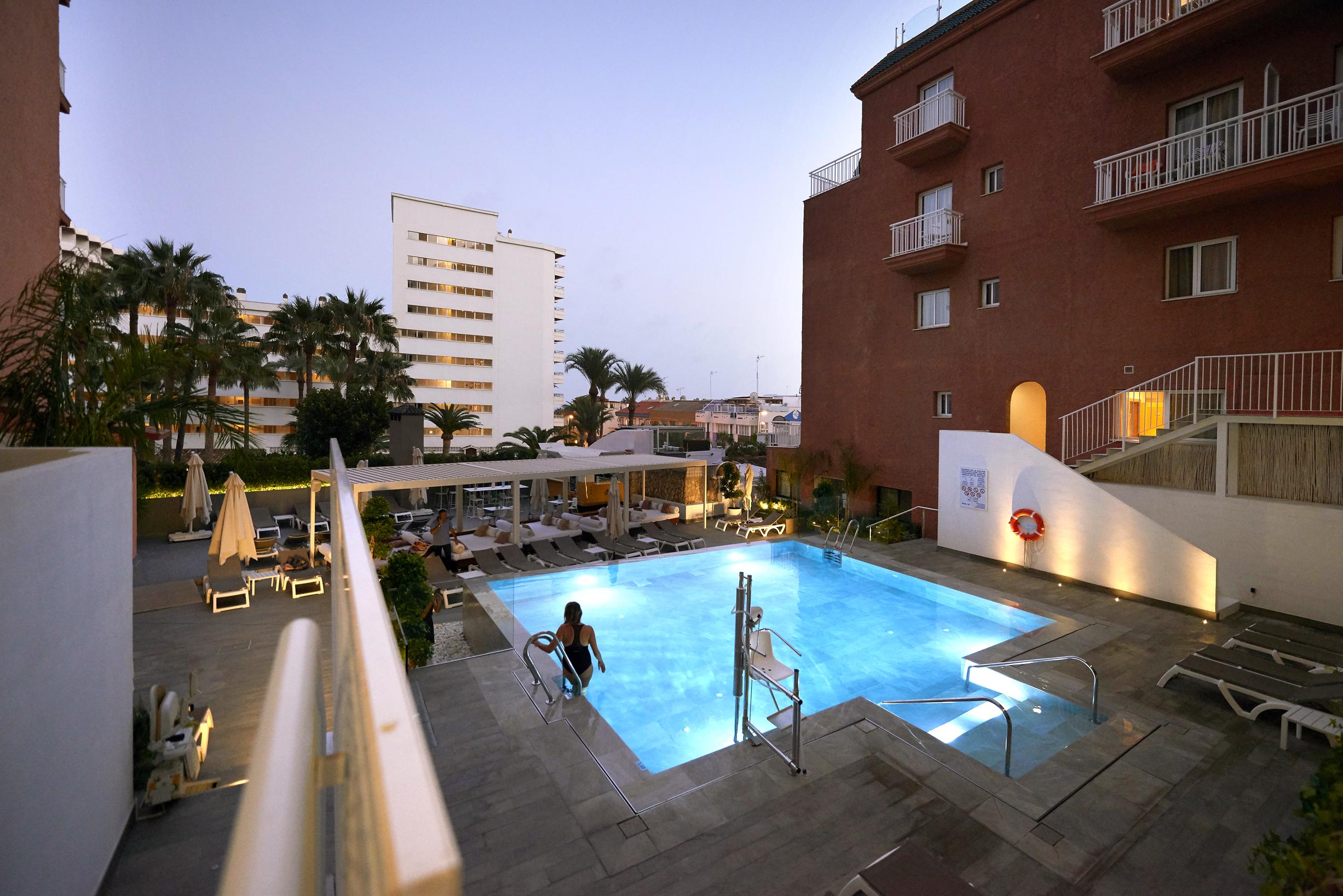 מלון Fenix Torremolinos - Adults Only Recommended מראה חיצוני תמונה